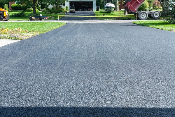 Pros and Cons of Asphalt Driveways in North Carolina