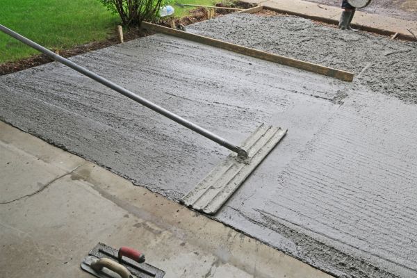 Choosing the Appropriate Concrete Thickness for Driveway