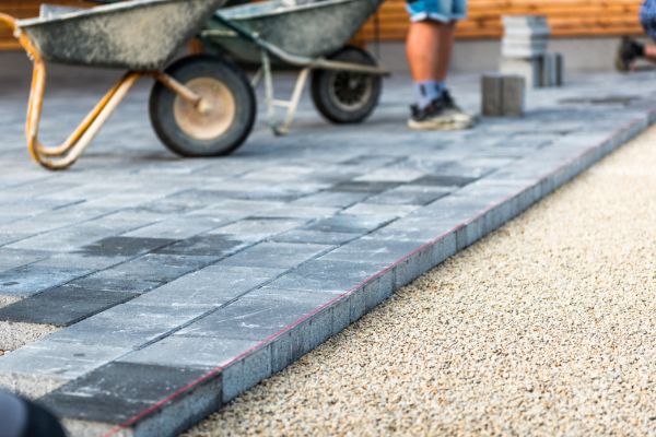 how-thick-should-concrete-be-for-a-driveway